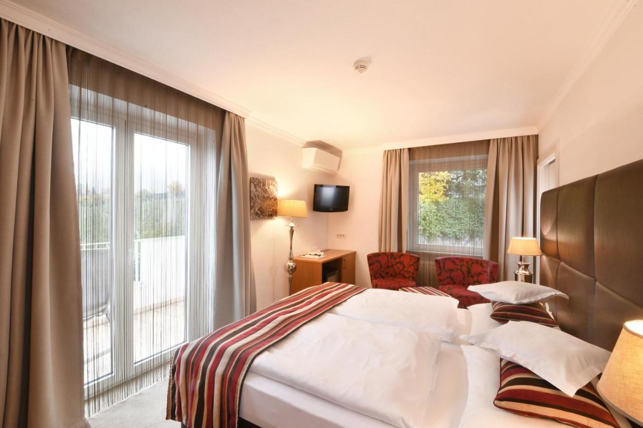 Hotel Maria Theresia Adults-Only Lagundo Esterno foto
